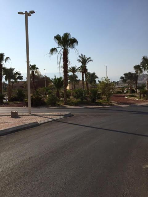 הבית של דרורי Neve Zohar Eksteriør billede